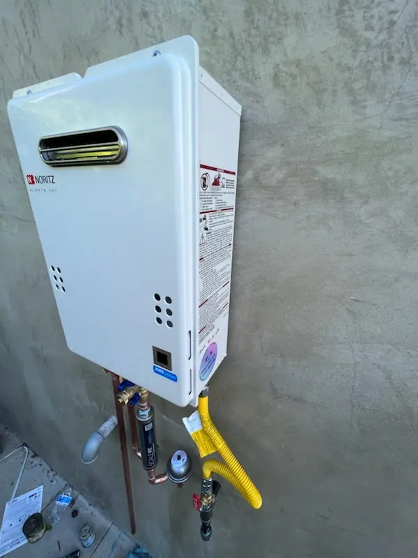 Tankless water heater installation for Chestnuthill homes